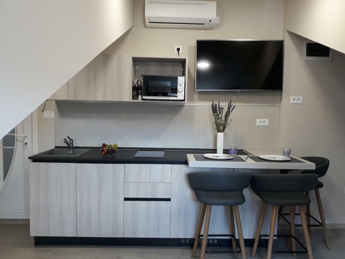 Center Apartment Dalu Pula Exteriér fotografie