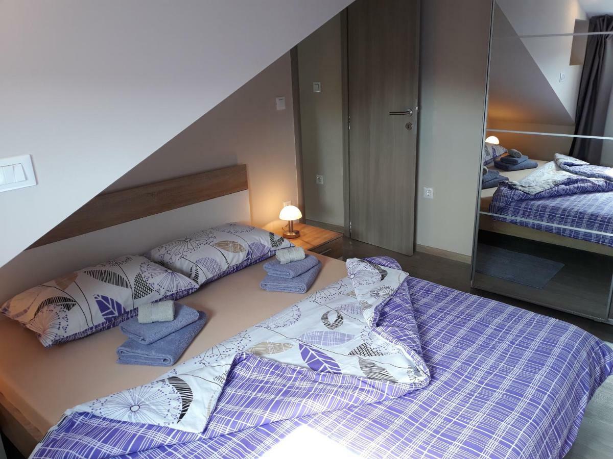 Center Apartment Dalu Pula Exteriér fotografie